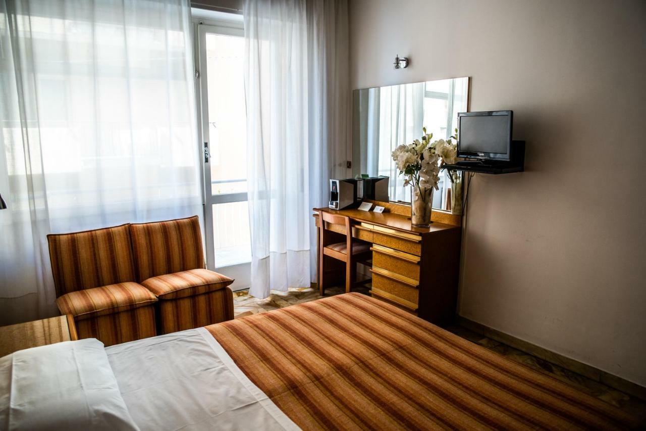 אלסיו Hotel West End מראה חיצוני תמונה